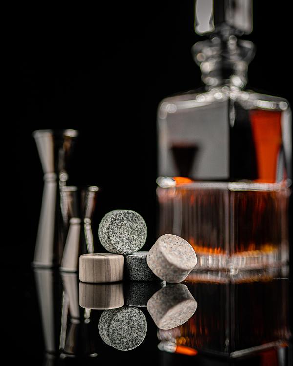 法國 ROCKS Whiskey Chilling Stones 圓形威士忌冰酒石鑑賞家套裝 (雙酒杯)